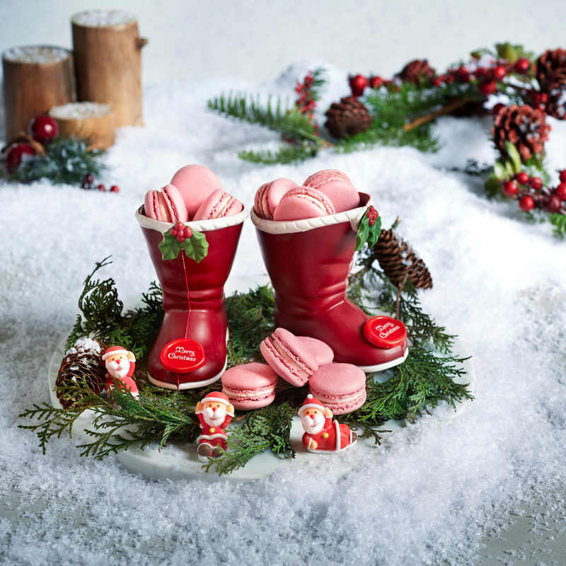 Traditional Christmas Bundle (10 premium festive treats including Slow Roasted Tom Turkey)