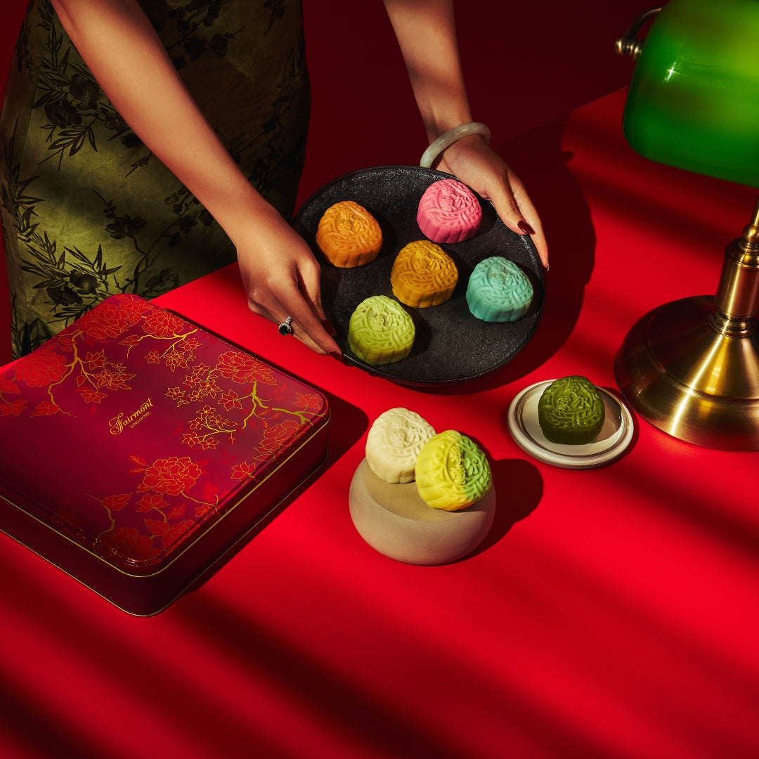 Assorted Mini Snowskin Mooncakes (8 Pieces)